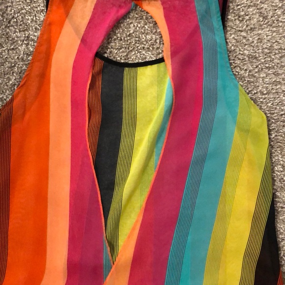 Colorful top - Picture 3 of 3